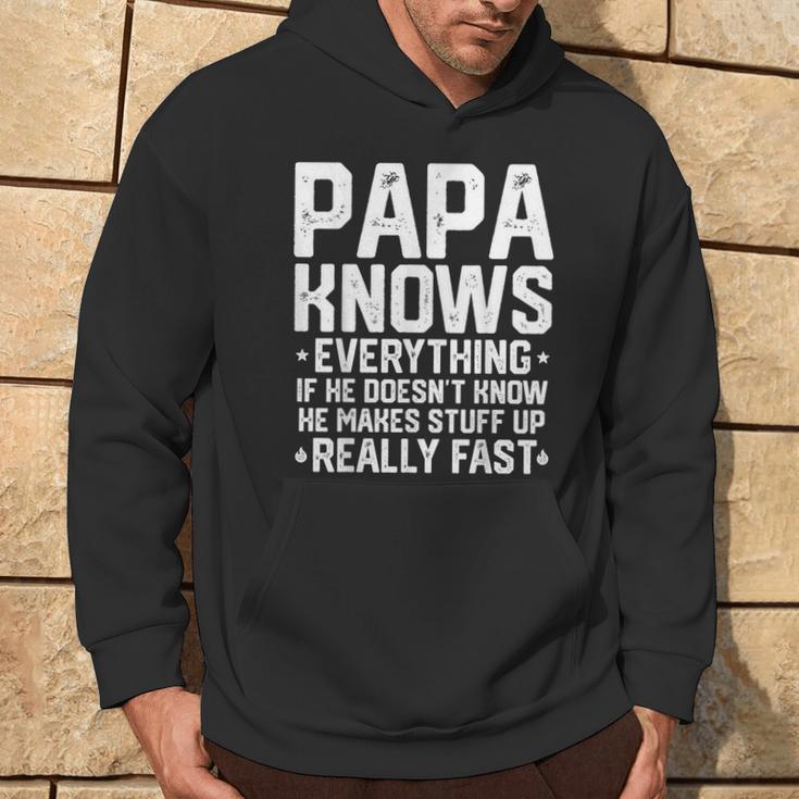 Papa Knows Everythingintage Opa Dad Witzeatertag Kapuzenpullover Lebensstil