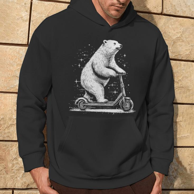 Polar Bear On An E-Scooter Hoodie Lebensstil