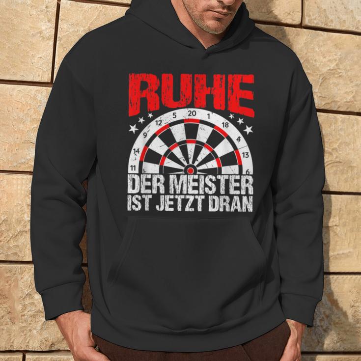 Rest Der Meister Ist Jetzt Dran Dart Spieler Schwarzes Hoodie Lebensstil