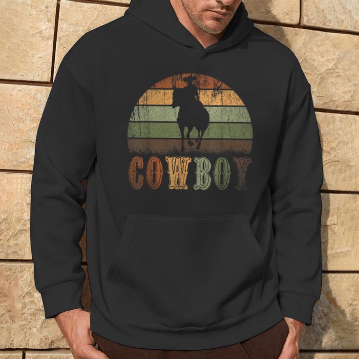 Retro Cowboy Hoodie Lebensstil