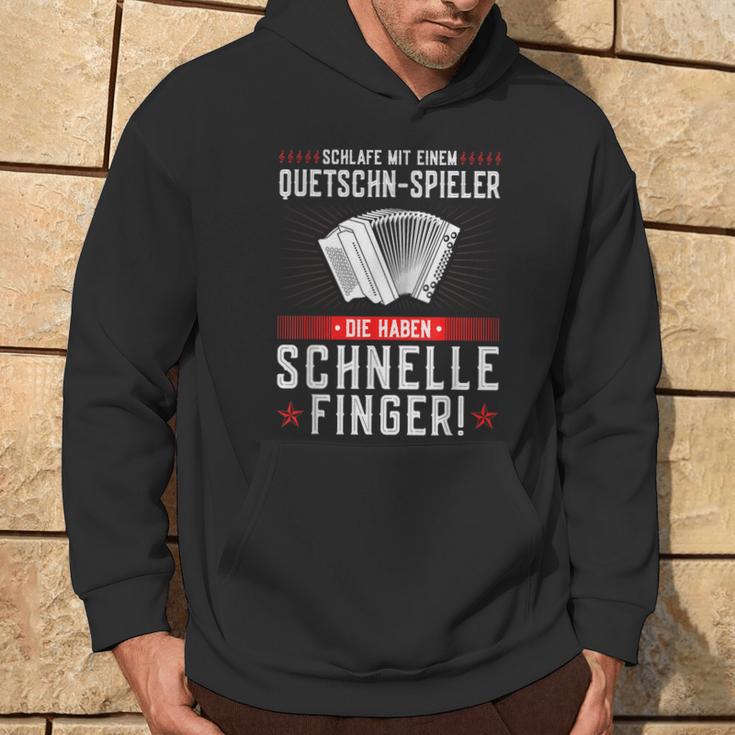 Schlafe Mit Einem Quessschn Player Styrian Harmonica Hoodie Lebensstil