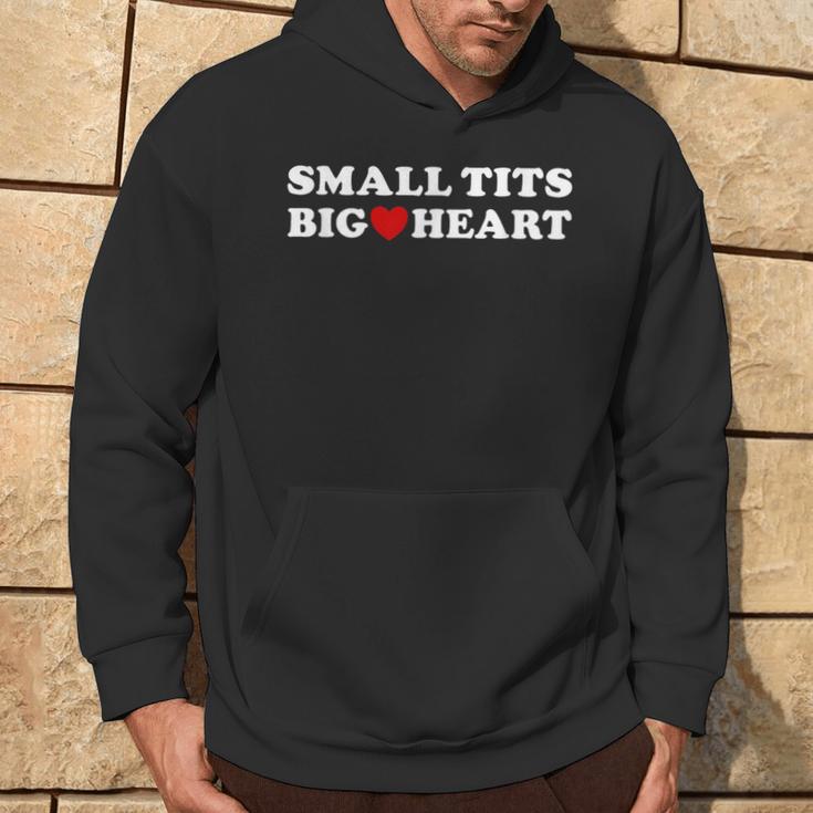 Small Tittis Big Heart Kapuzenpullover Lebensstil