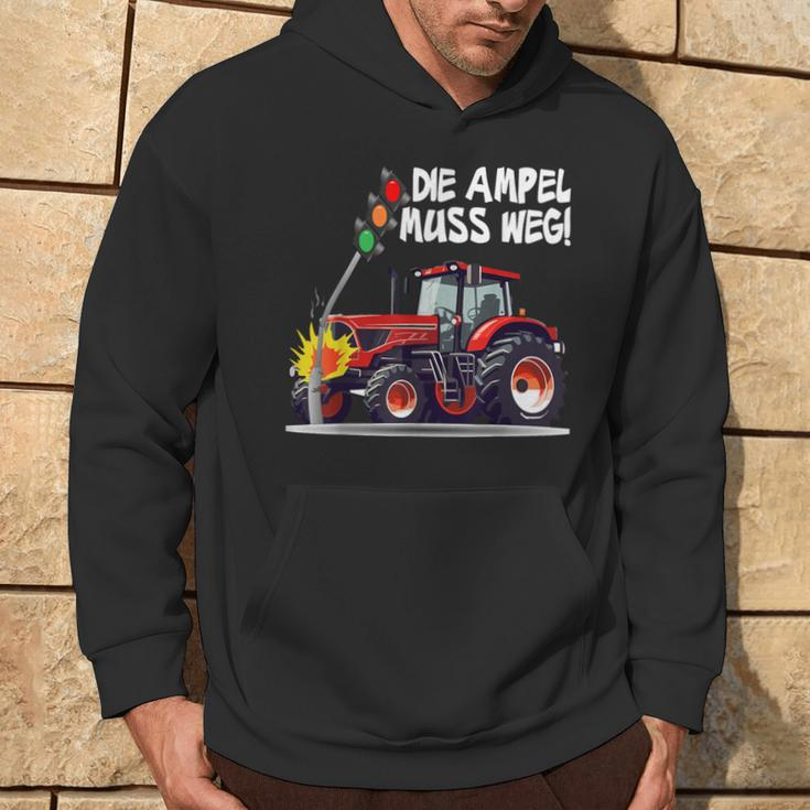 With Traktor Rammt Ampel Die Ampel Muss Weg Hoodie Lebensstil
