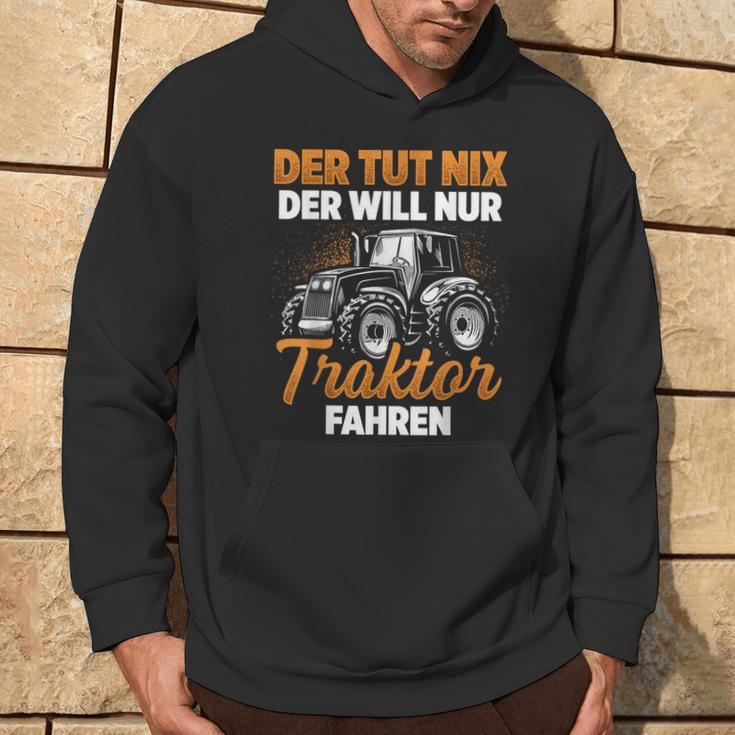 Trecker Der Tut Nix Der Will Nur Traktor Fahren Men's Black Hoodie Lebensstil