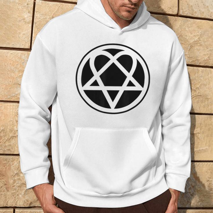 Heartagram Pentagram Hoodie Lebensstil