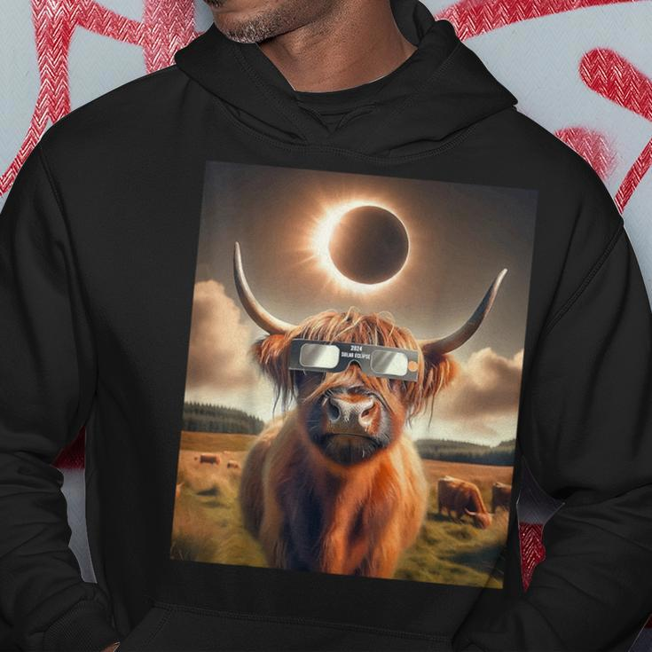 2024 Total Solar Eclipse Highland Cow Wearing Sunglasses Hoodie Funny Gifts