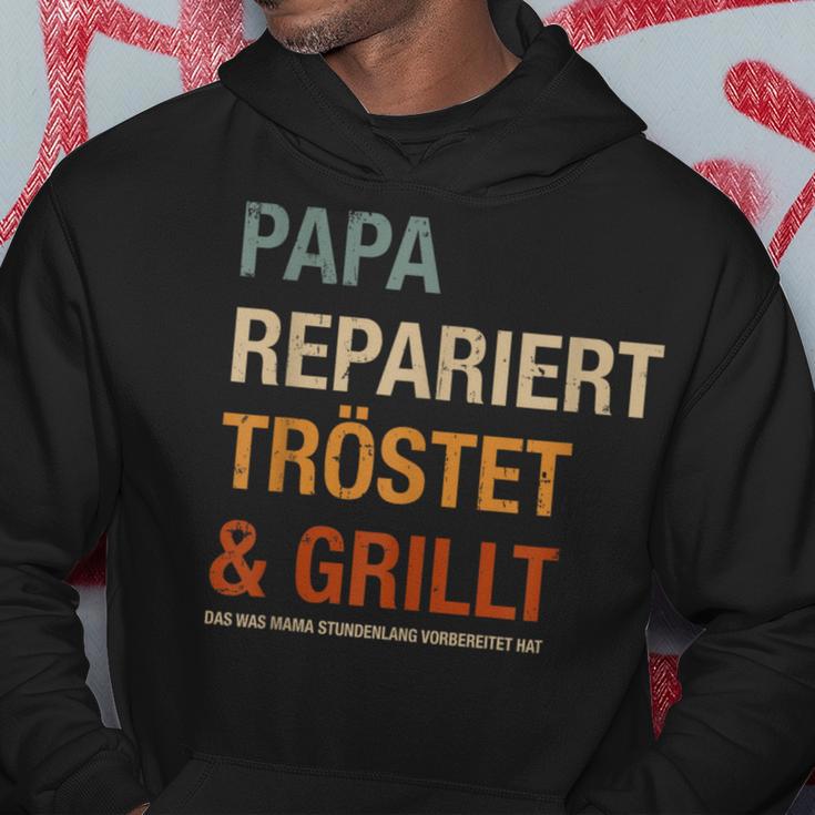 Bbq Papa Repariert Komöstet Und Grillt For Dad Kapuzenpullover Lustige Geschenke