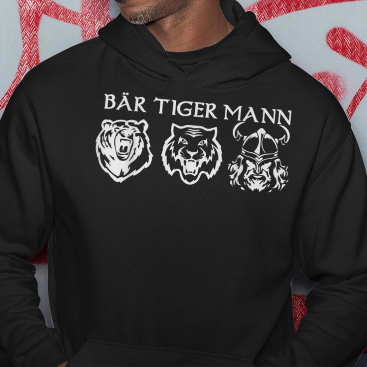 Bear Tiger Man Beard Carrier Slogan Hoodie Lustige Geschenke