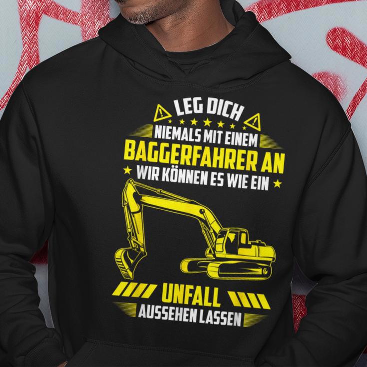 Cool Digger Driver Leg Dich Nie Mit Einem Ein Ein Digger Driver An Kapuzenpullover Lustige Geschenke