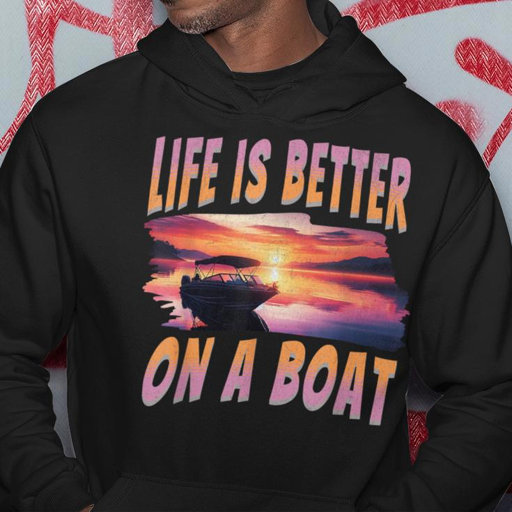 Das Leben Ist Besser Auf Einem Boot Captain Boaters Boating Lake Life Hoodie Lustige Geschenke