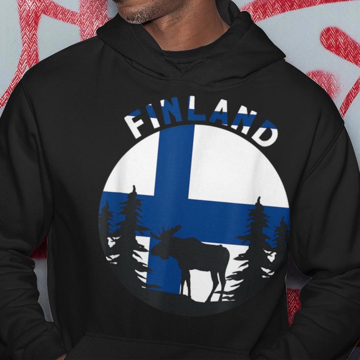 Elch & Waldmotiv Hoodie im Finland-Flaggen Design Lustige Geschenke