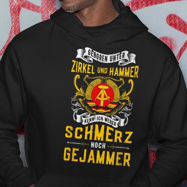 Geboren Unter Zirkel Und Hammer Geboren Unter Zirkel Und Hammer S Hoodie Lustige Geschenke