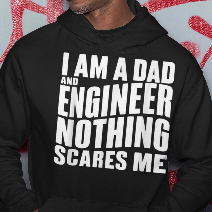 Ich Bin Papa Und Ingenieur Nichts Erschreckt Mich Kapuzenpullover Lustige Geschenke