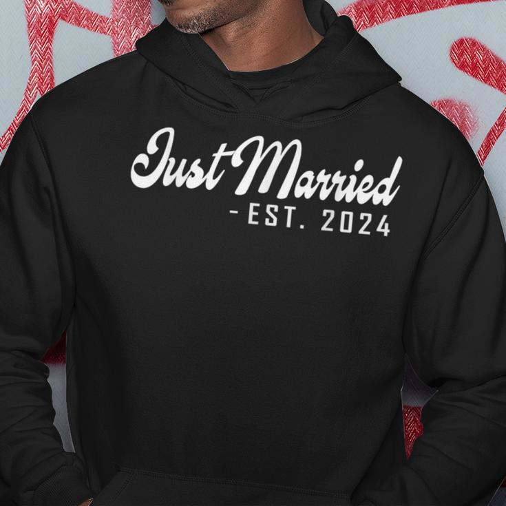 Just Married 2024 Honeymoon Wedding Couples Fiancee Hoodie Funny Gifts