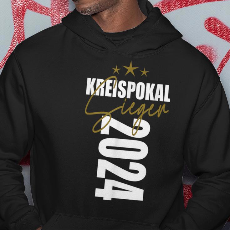 Kreispokal Sieger 2024 Motive Fußball Pokalsieger Outfit Fun Kapuzenpullover Lustige Geschenke