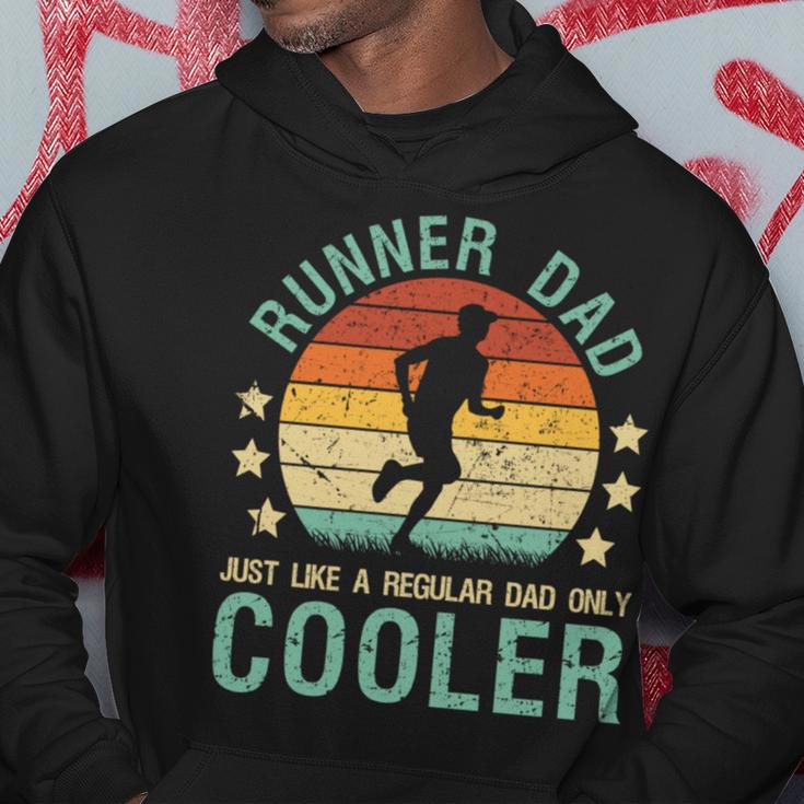 Läufer Papa Lustig Marathon Läufer Joggeratertag Kapuzenpullover Lustige Geschenke