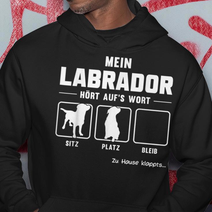 Mein Labrador Hört Auf S Wort German Language Black Hoodie Lustige Geschenke