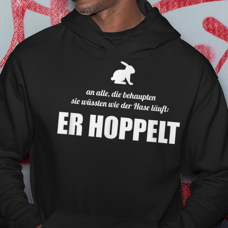 Men's Der Hase Hoppelt Hase Hoppelt Fun Black Hoodie Lustige Geschenke