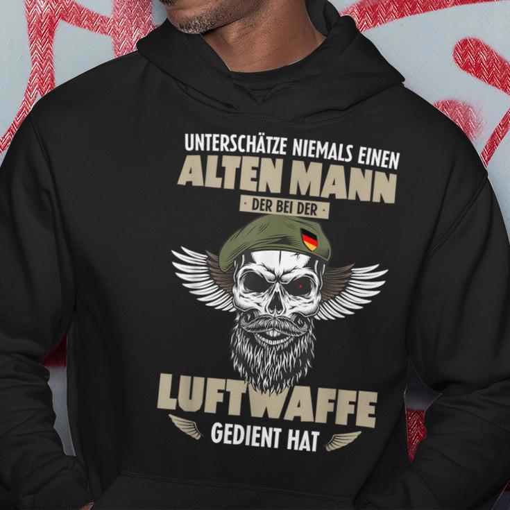 Underschätze Niemal Einen Stolzeneteran Der Luftwaffe Hoodie Lustige Geschenke