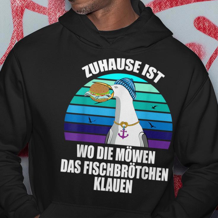 Zuhause Ist Wo Die Seagulls Das Fischbrötchen Klauen Moin Moin S Kapuzenpullover Lustige Geschenke