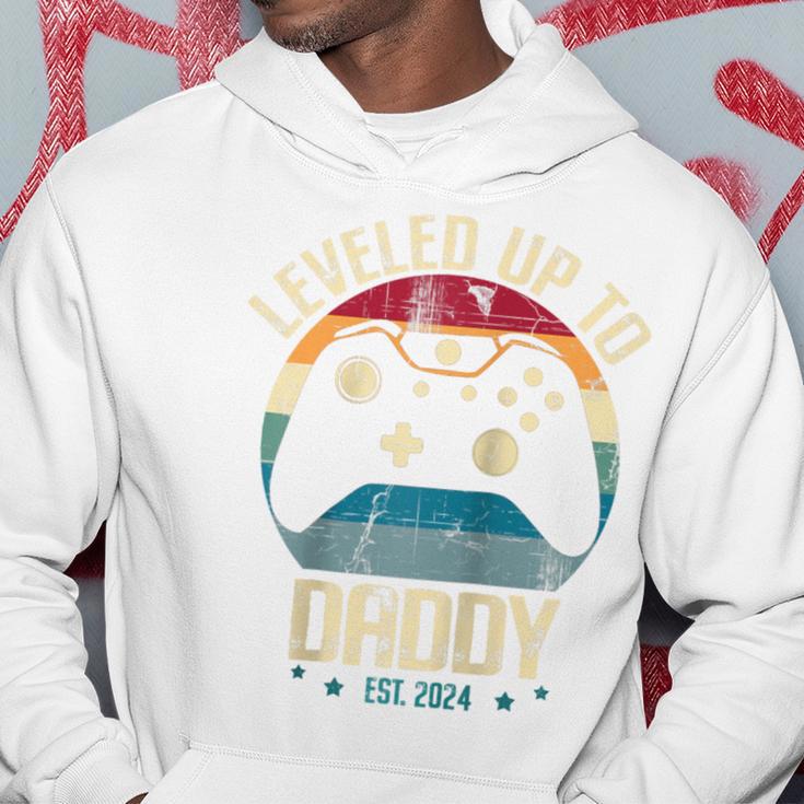 Ich Bin Auf Daddy Aufgestiegen 2024 Wurde Zum Papa Befördert Bald Papa Zu Werden Raglan Kapuzenpullover Lustige Geschenke