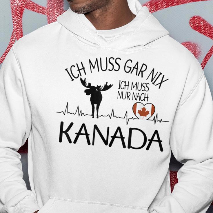 Ich Muss Gar Nix Ich Muss Nur Nach Kanada Gray Hoodie Lustige Geschenke