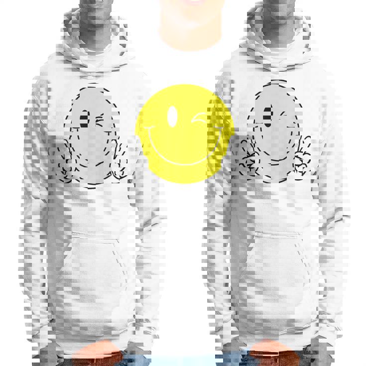 Winking Smile Face Peace Camisa Con Diseño De Cara Sonriente