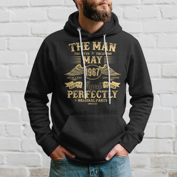 57 Geburtstag Geschenke Für Männer Mai 1967 57 Jahre Alt Geburtstag Hoodie Geschenke für Ihn