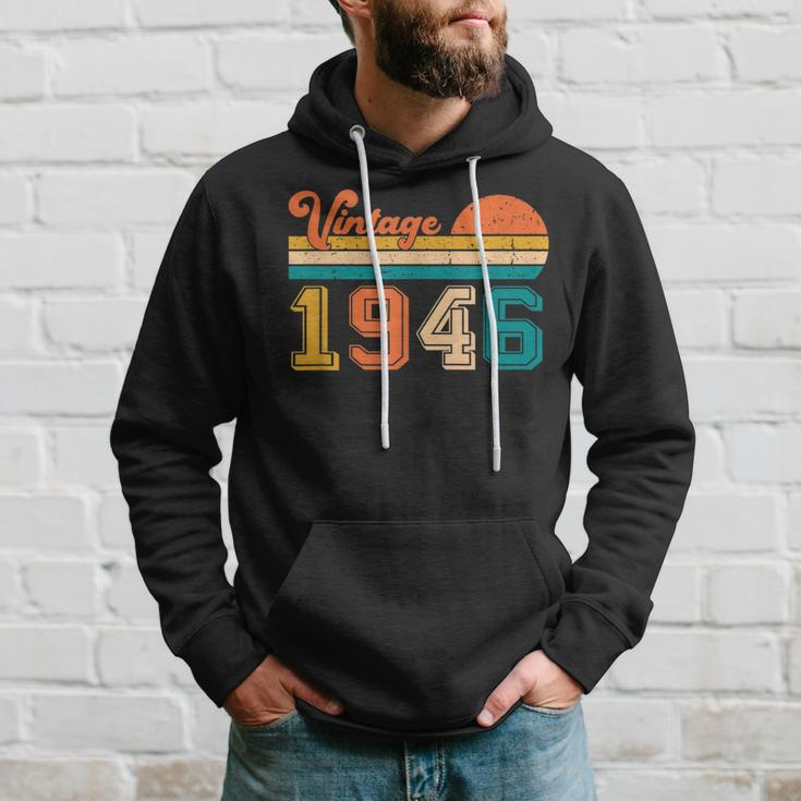 77Th Birthday Retro Vintage Born In 1946 Birthday Hoodie Gifts for Him
