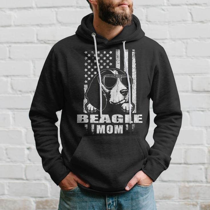 Beagle Mom Cool Vintage Retro Proud American Hoodie Gifts for Him