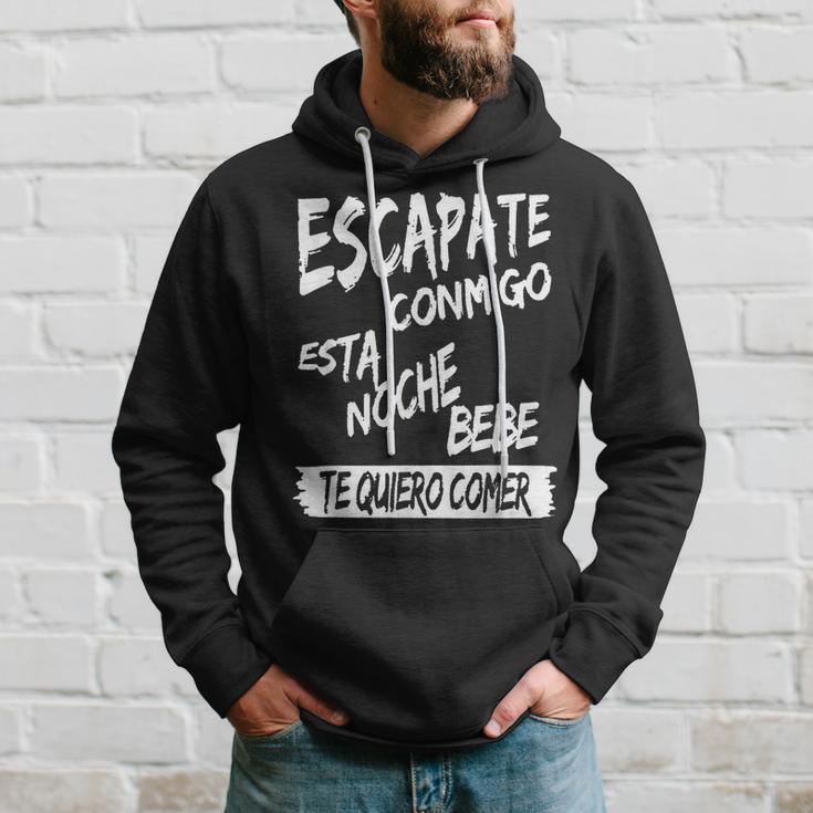 Cool Escapate Conmigo Esta Noche Bebe Hoodie Gifts for Him