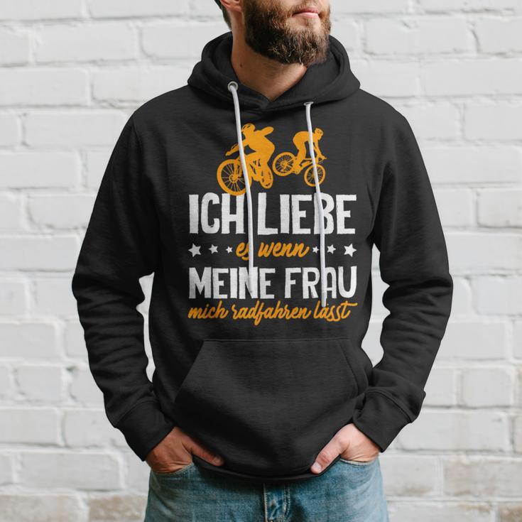 Cycling Ich Liebe Es Wenn Meine Frau Mich Radfahren Lässt Kapuzenpullover Geschenke für Ihn