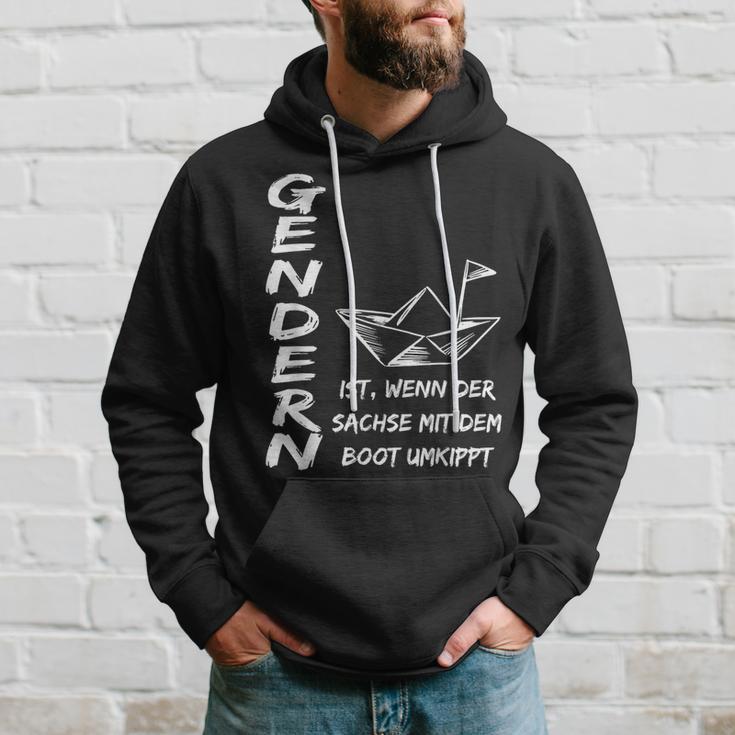 Gendern Ist Wenn Der Sachs Mit Dem Boot Herren Schwarz Hoodie Geschenke für Ihn