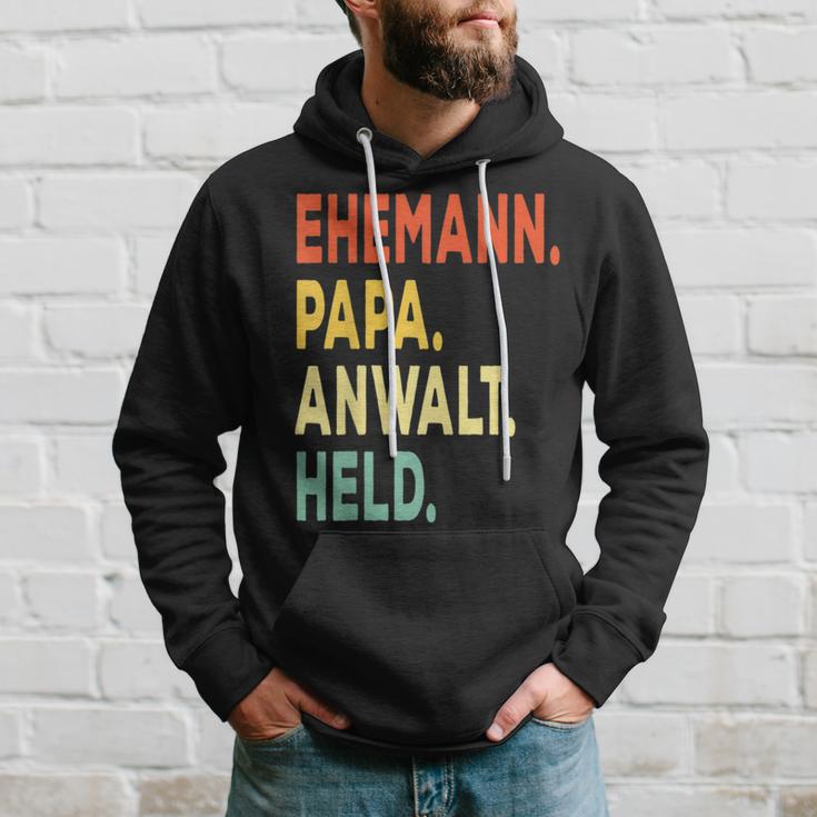 Herren Ehemann Papa Anwalt Held Retro-Jahrgangatertag Kapuzenpullover Geschenke für Ihn