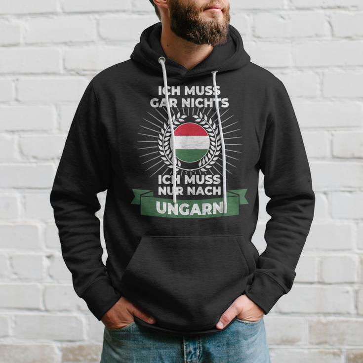 “Ich Muss Nur Nach Ungar” Hoodie Geschenke für Ihn