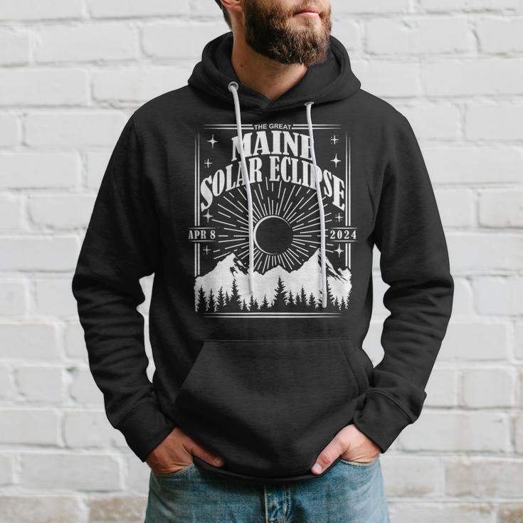 Maine Total Solar Eclipse 2024 Astrology Event Hoodie Gifts for Him