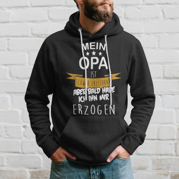 Mein Opa Ist Schwererziehbar I Children's Hoodie Geschenke für Ihn