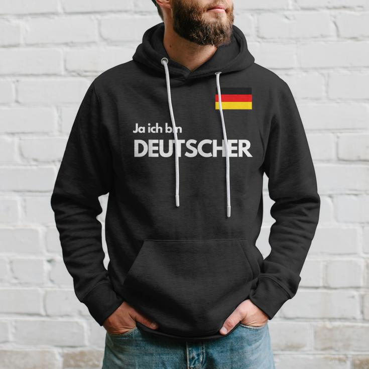 Men's With Ja Ich Bin Deutscher German Black S Hoodie Geschenke für Ihn