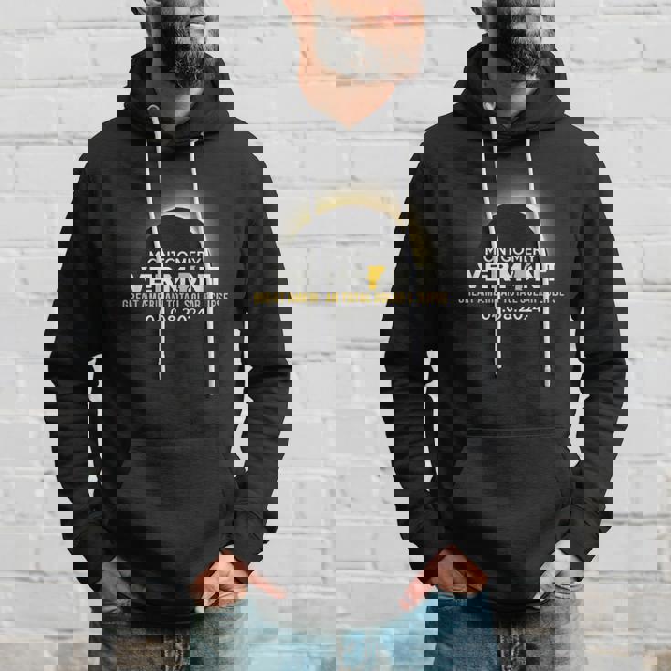 Montgomery Vermont Vt Total Solar Eclipse 2024 Hoodie Gifts for Him