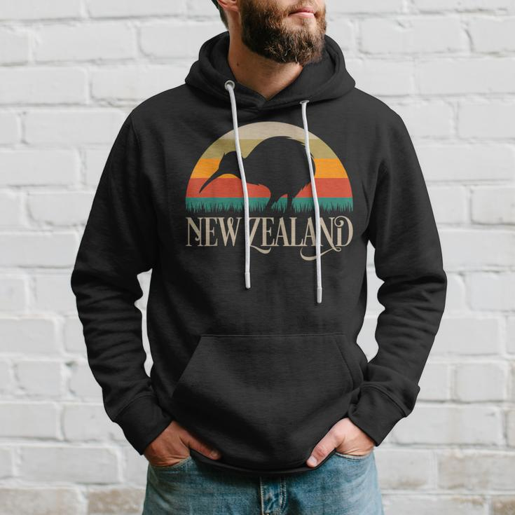 New Zealand Kiwi Vintage Bird Nz Travel Kiwis New Zealander Hoodie Gifts for Him