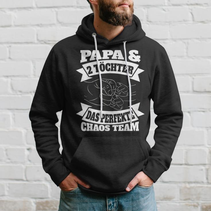 Papa 2 Töchter Perfekte Chaos Teamateratertag Geschenk Kapuzenpullover Geschenke für Ihn