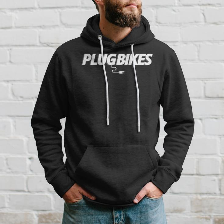 Plugbikes Fan Stuff Weisse Logos Hoodie Geschenke für Ihn