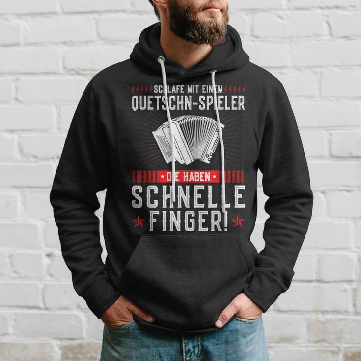 Schlafe Mit Einem Quessschn Player Styrian Harmonica Hoodie Geschenke für Ihn