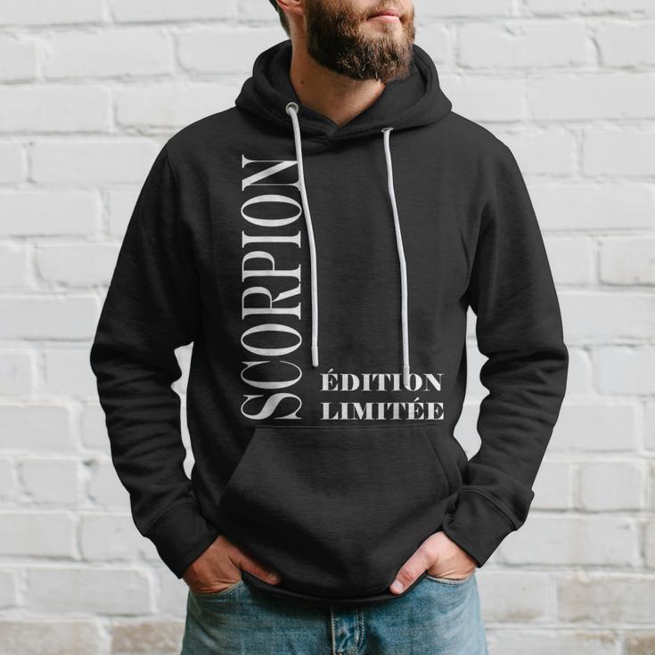Sweat à Capuche Signe Scorpion - Impression Gris Ancien - Coupe Classique 241g - Pour Homme Et Femme - Style Décontracté Zodiaque