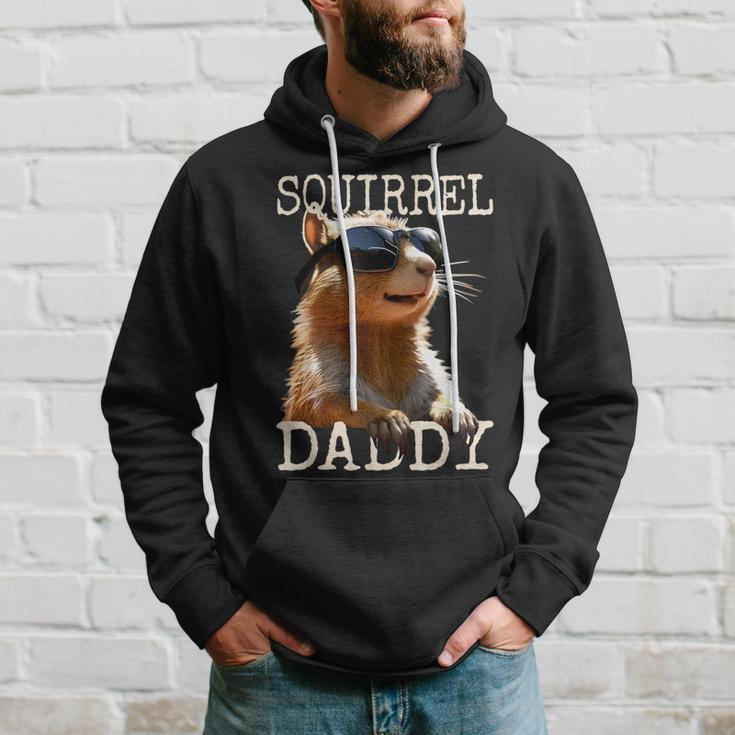 Squirrel Daddy Papa Dad Father's Day Squirrel Father Hoodie Gifts for Him