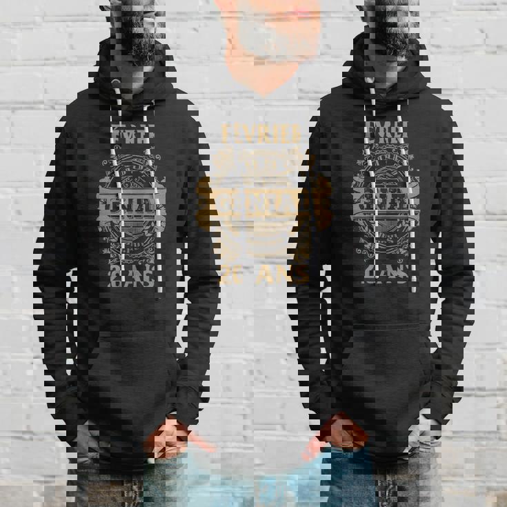 Sweat à capuche Noir Février Génial 20 Ans Design Vintage Doré Cadeaux pour lui