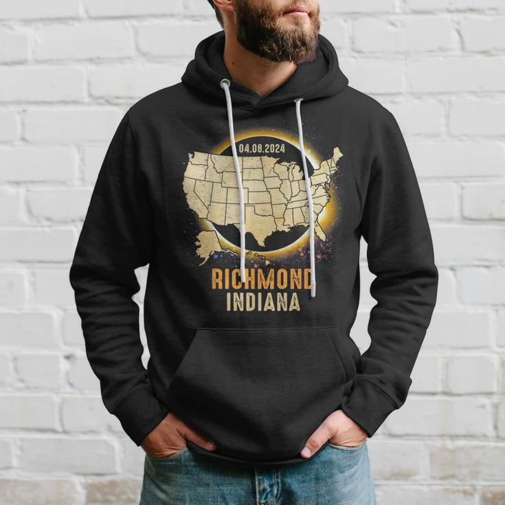 Total Solar Eclipse 2024 Richmond Indiana Usa Map Colorful Hoodie Gifts for Him