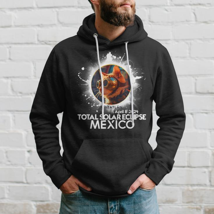 Total Solar Eclipse Mazatlan Mexico 2024 Astronomy Cat Hoodie Gifts for Him