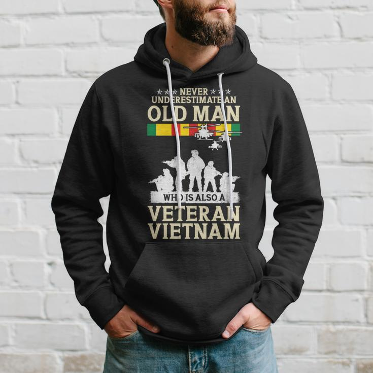 Never Underestimate An Old Man Vietnam Veteran Flag Retired Hoodie Gifts for Him