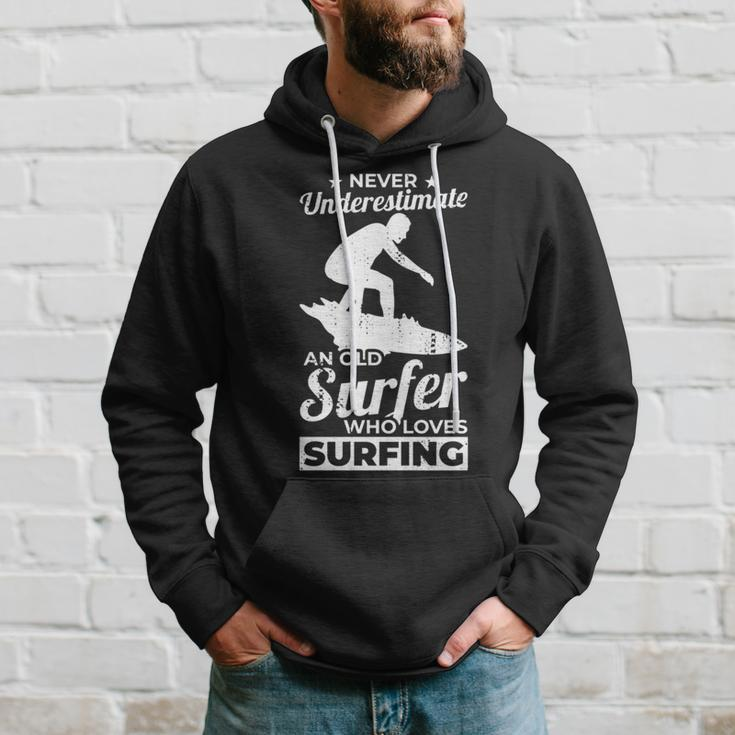 Never Underestimate An Old Surfer Surfing Grandpa Hoodie Gifts for Him